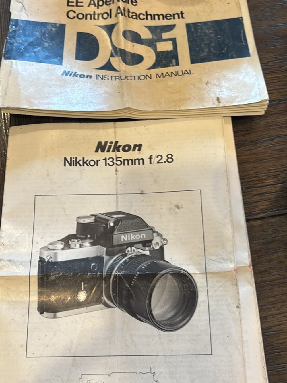 Nikon Nikkor 135mm f/2.8 Manual - White and Black Cover